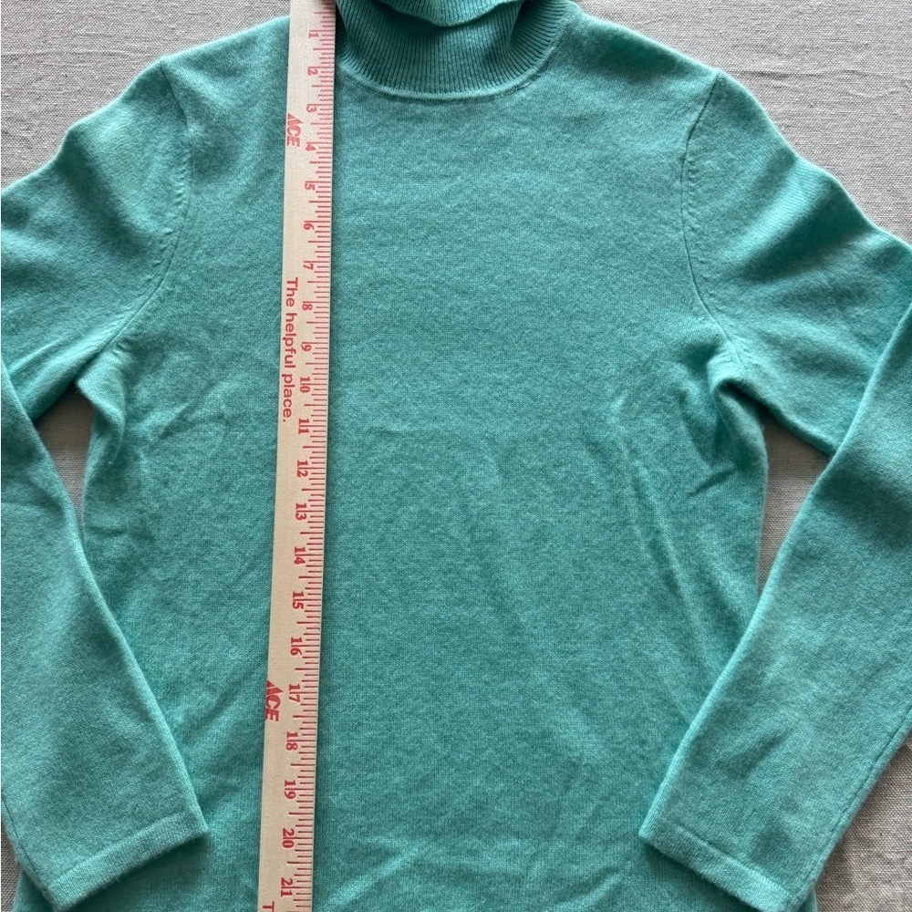 100% Cashmere Teal Turtleneck Sweater - Picture 4 of 7